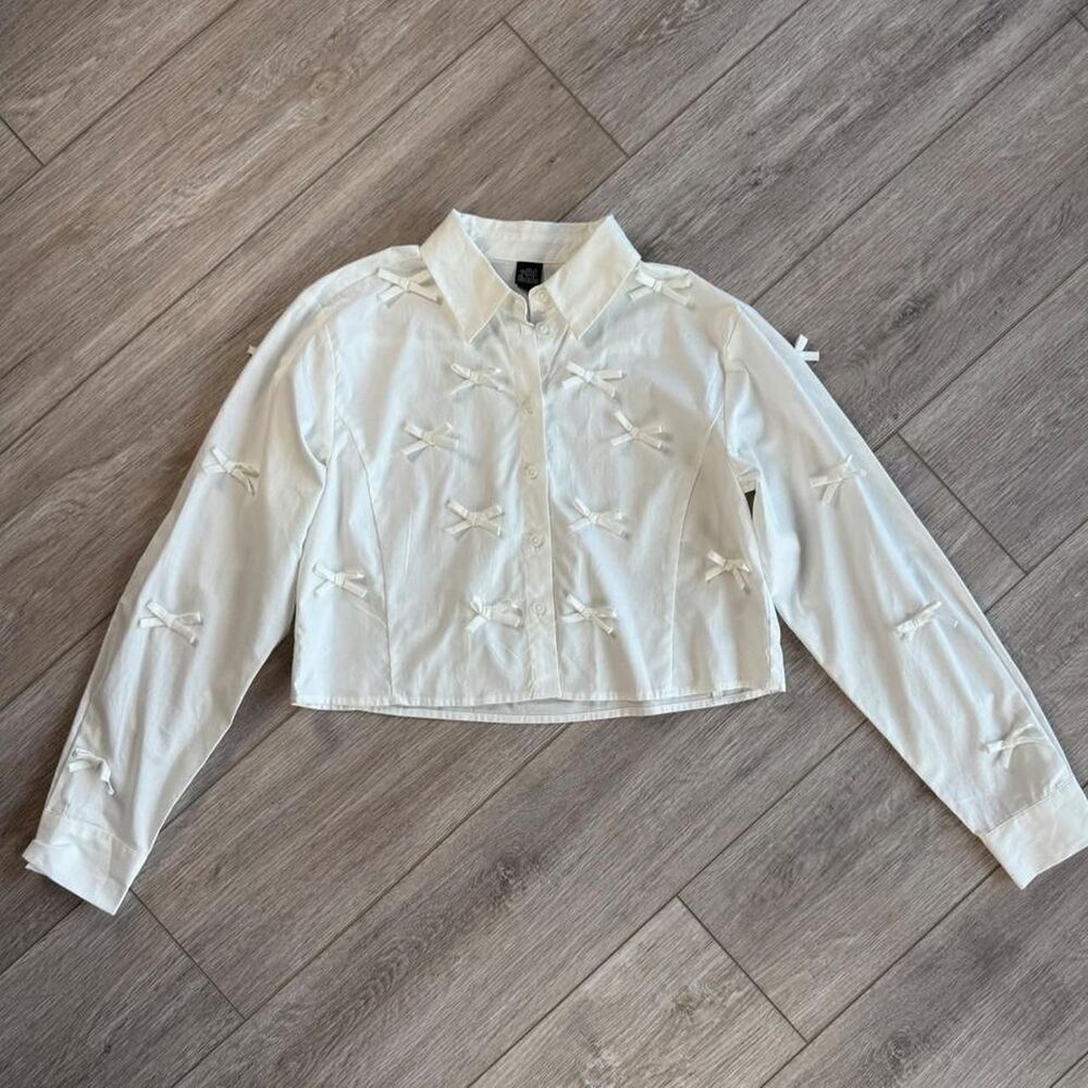 Wild-fable Women's White and Cream Blouse